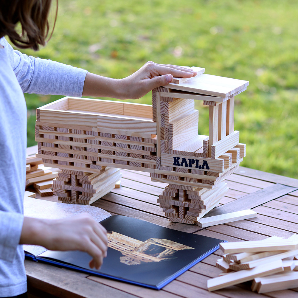 Kapla - Coffret avec 280 planchettes Kapla et 1 livre d'art vert - Le Petit  Zèbre